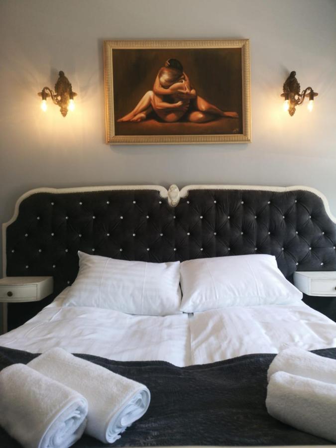 Romantyczny Apartament Happy 16 Basen & Kort Tenisowy, Ochrona 24 H - Dla Maksymalnie 6 Osob Pobierowo Dış mekan fotoğraf